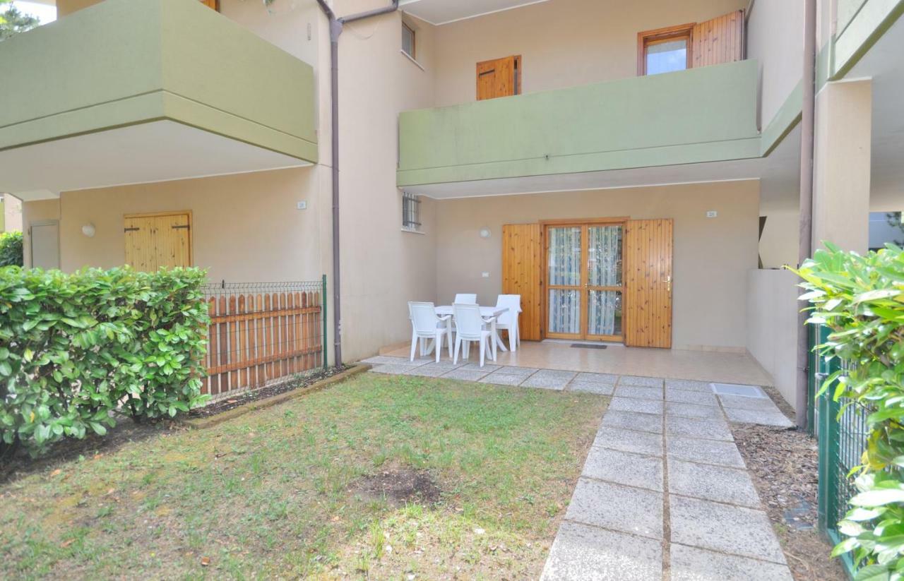 Condominio Acquarius Bibione Exteriör bild